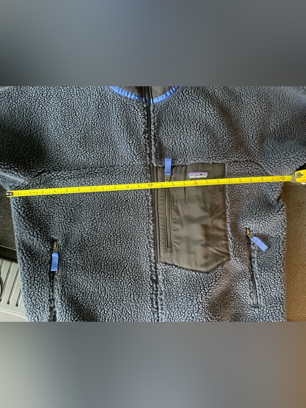 Patagonia Men’s Retro Pile Fleece Jacket - Picture 8 of 8